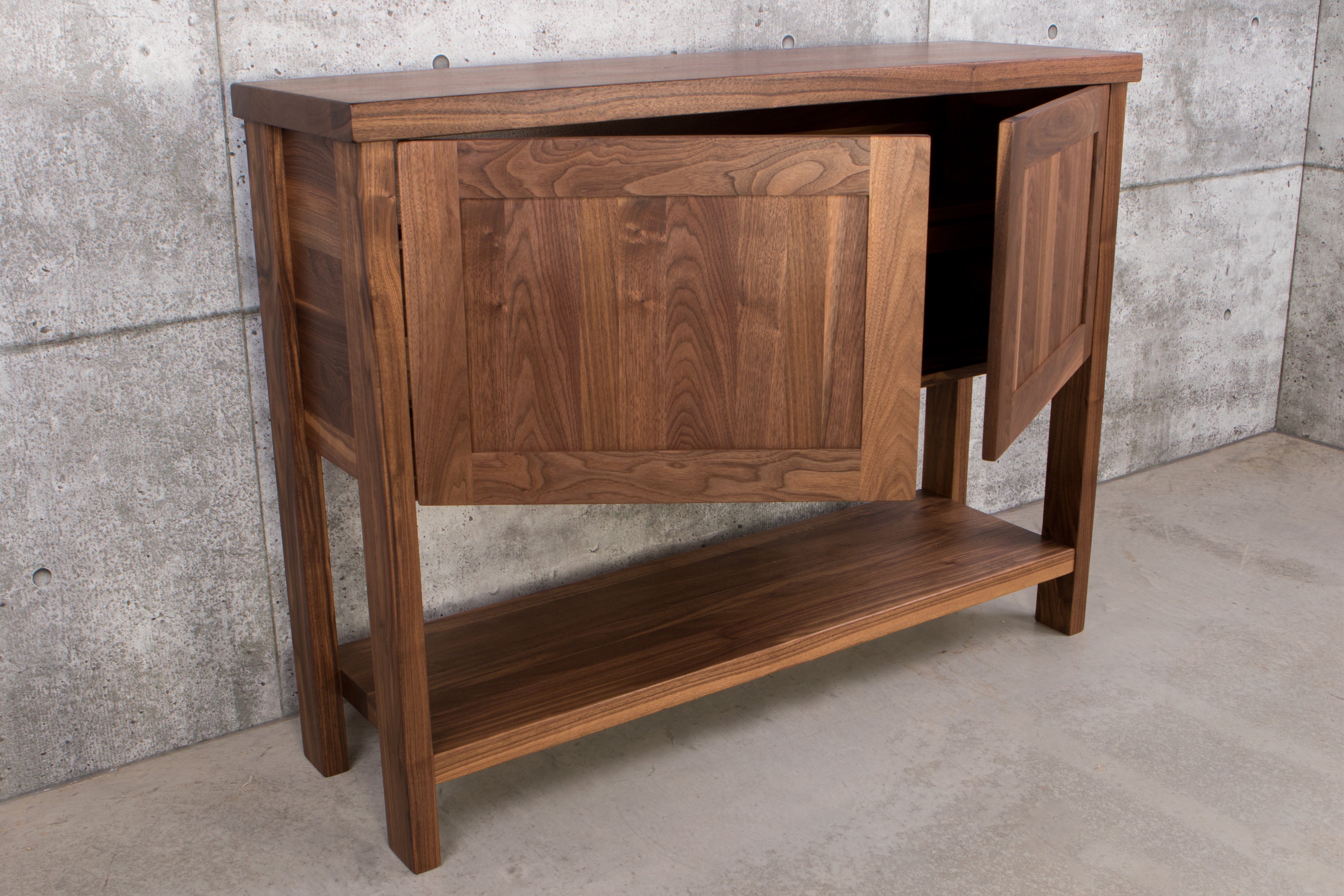 Buffet en bois massif