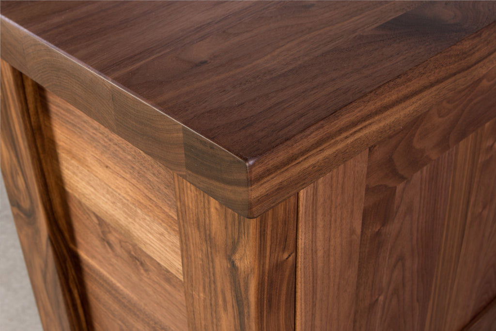 Buffet en bois massif