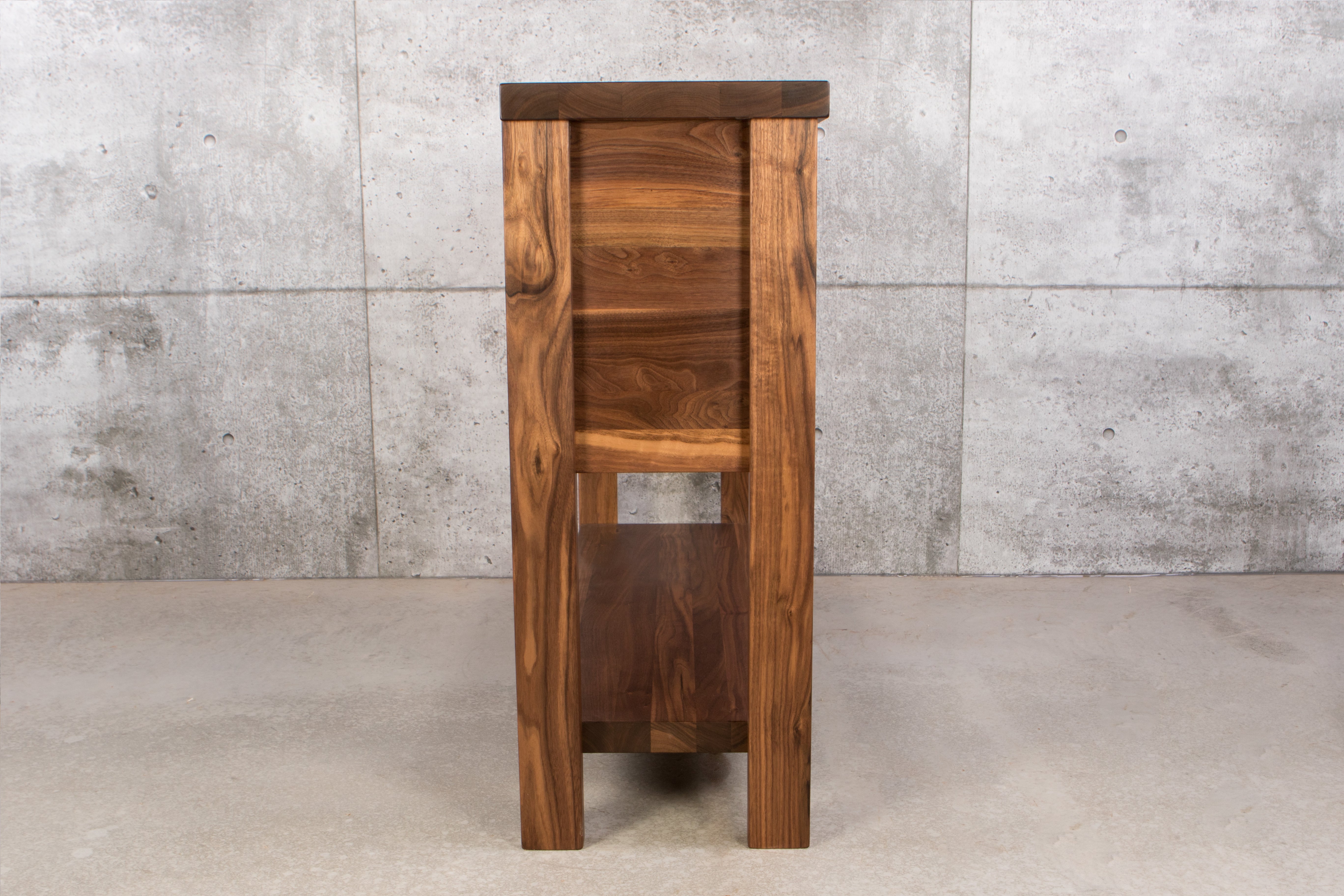 Buffet en bois massif